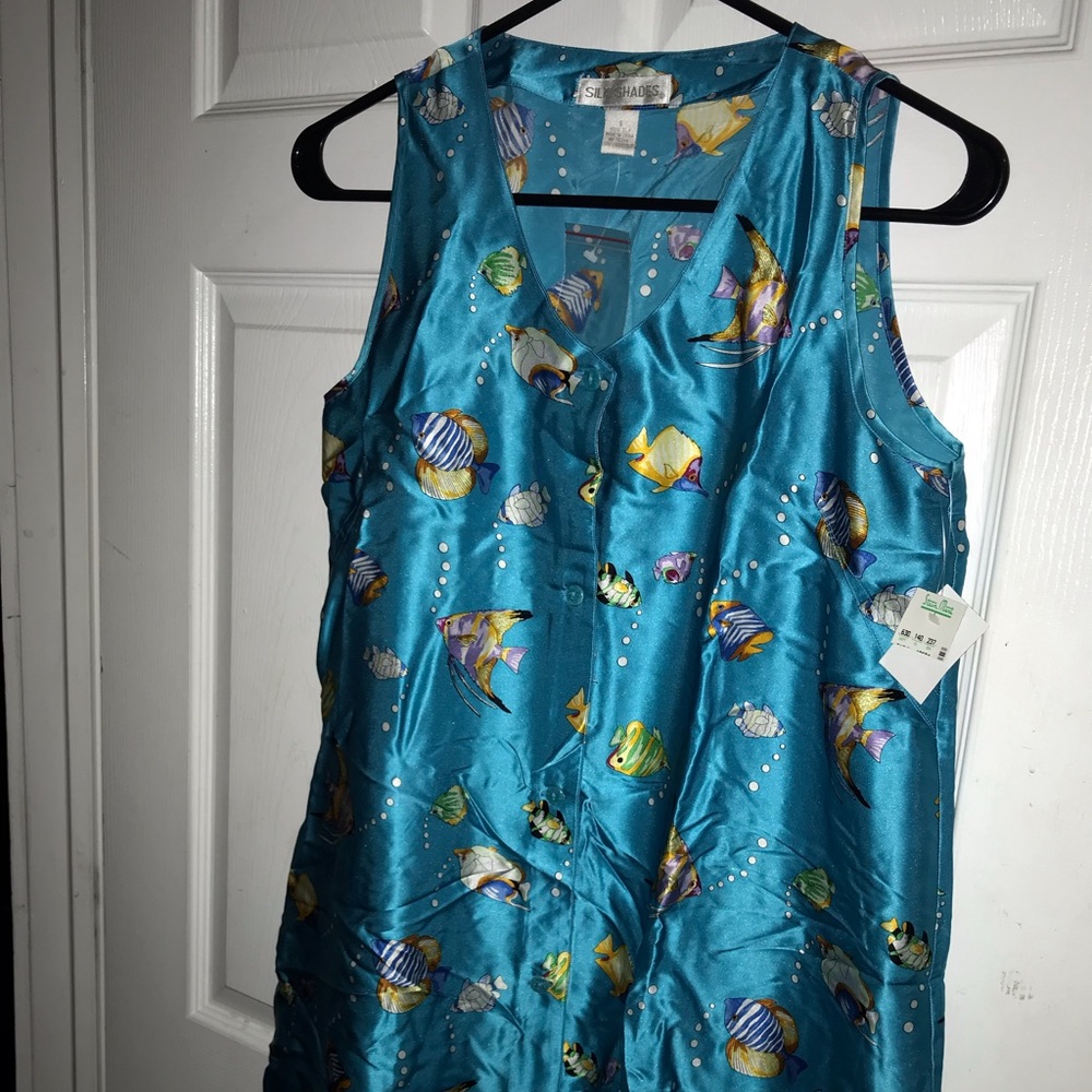 Exquisite silk sleeveless top- Small